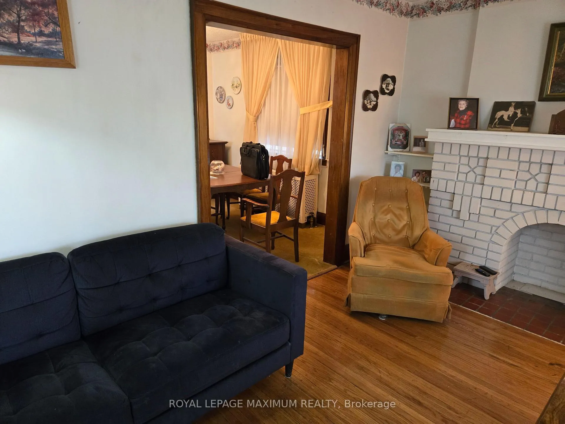 Photo 5 of 26 Landour Avenue, Toronto, Keelesdale-Eglinton West — HOMEH