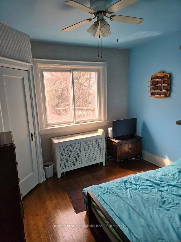 Photo 10 of 26 Landour Avenue, Toronto, Keelesdale-Eglinton West — HOMEH