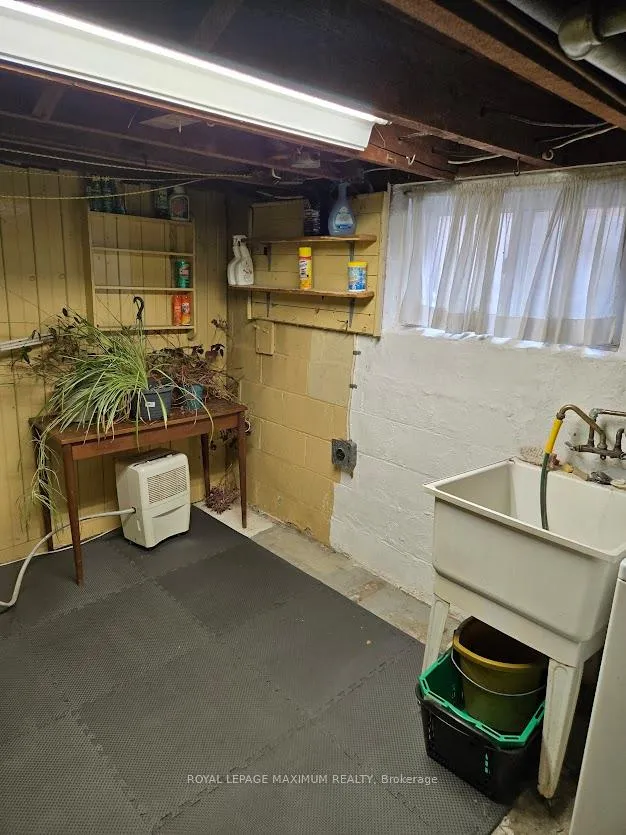 Photo 16 of 26 Landour Avenue, Toronto, Keelesdale-Eglinton West — HOMEH