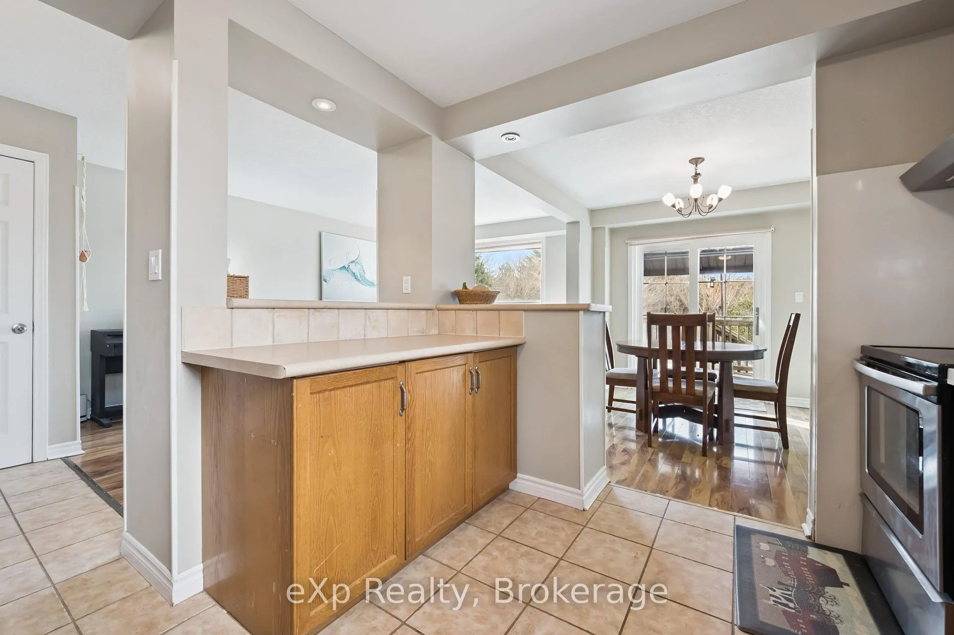 Photo 18 of 59 Southcreek Trail, Guelph, Kortright West — HOMEH