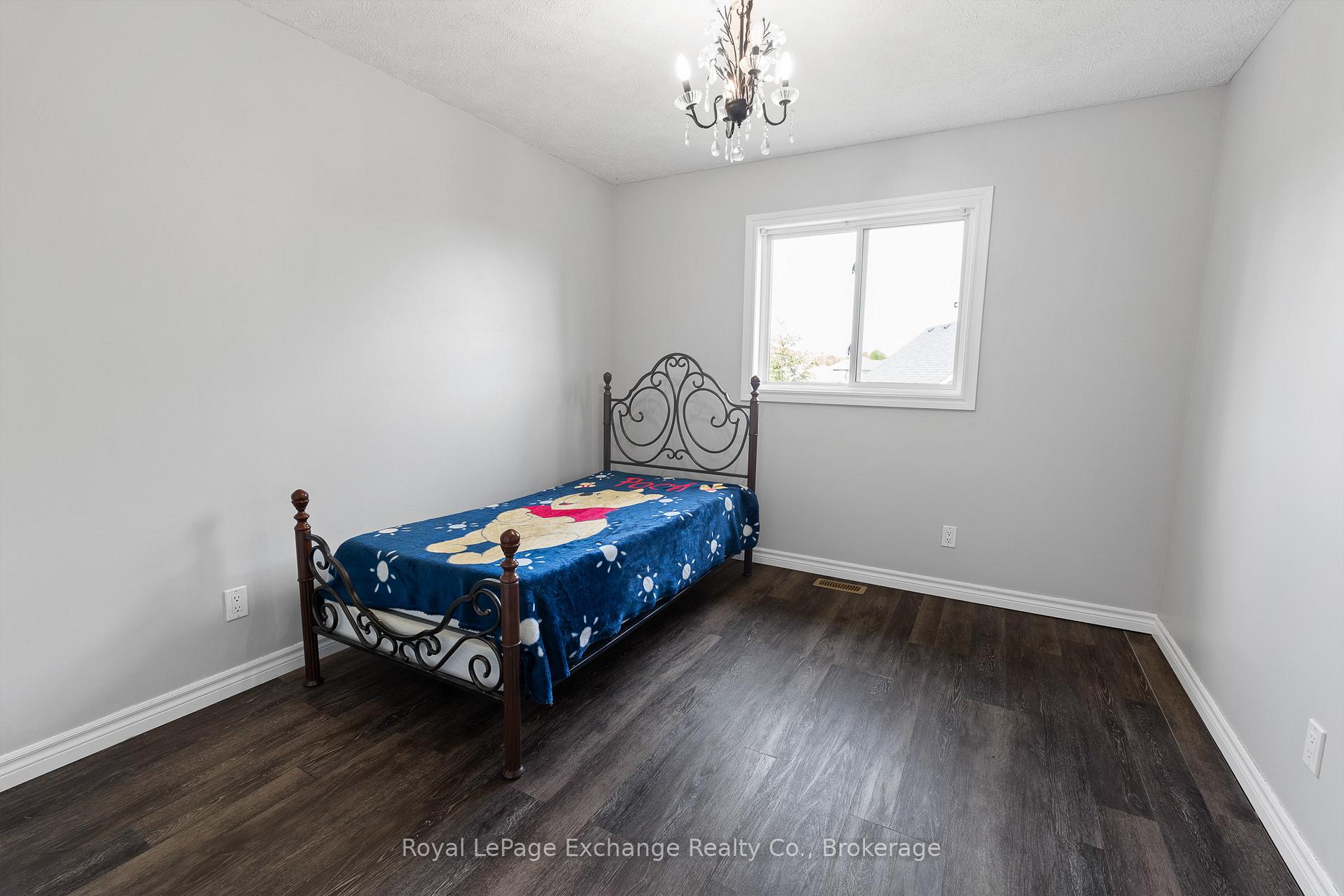 Photo 10 of 634 Kennard Crescent, Kincardine — HOMEH
