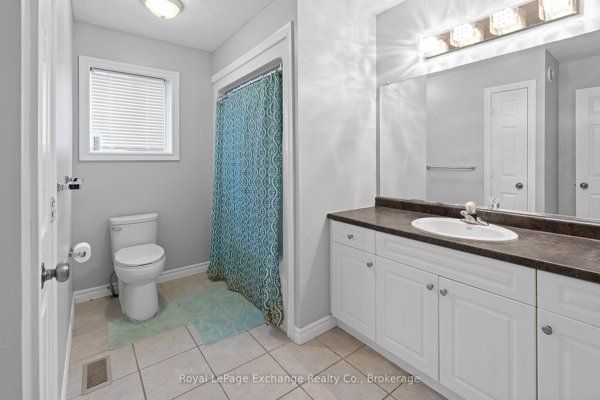 Photo 12 of 634 Kennard Crescent, Kincardine — HOMEH