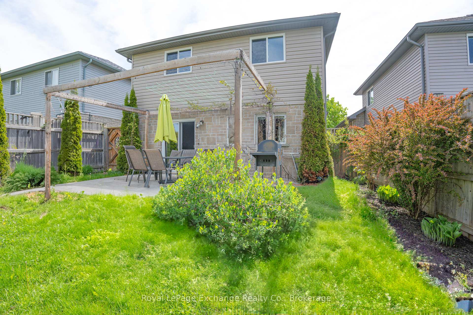 Photo 22 of 634 Kennard Crescent, Kincardine — HOMEH
