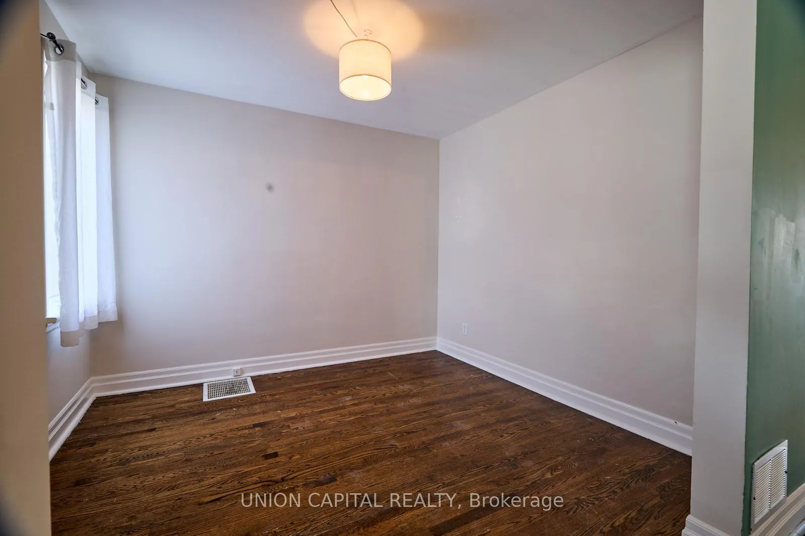 Photo 3 of Unit Upper, 269 Haig Street, Oshawa, O'Neill — HOMEH