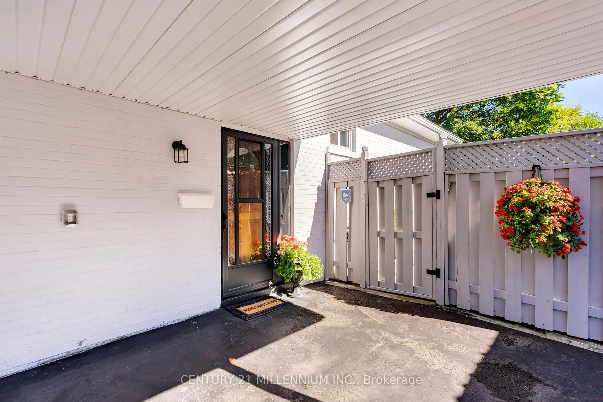 Photo 6 of 49 Harper Road, Brampton, Brampton East — HOMEH