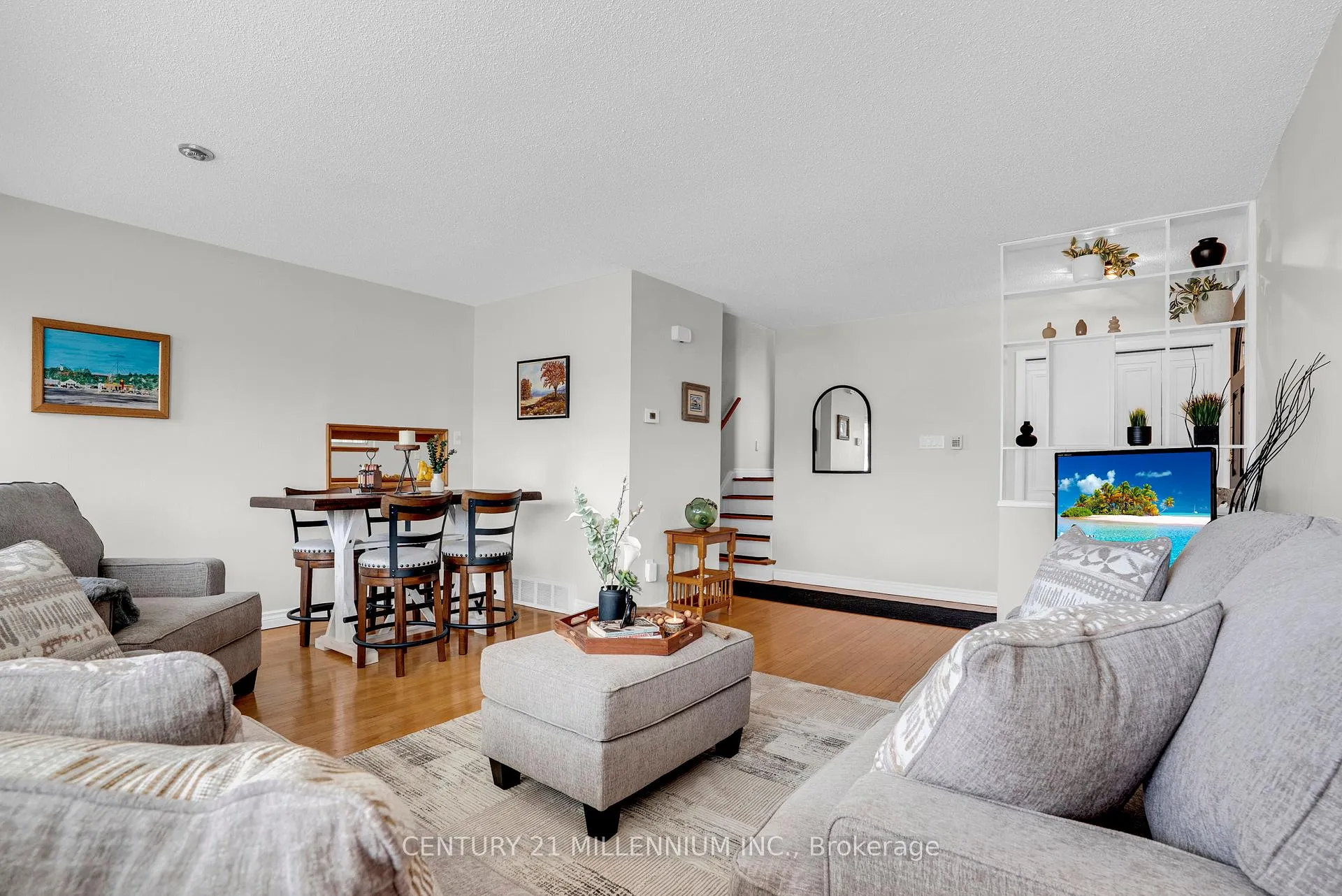 Photo 13 of 49 Harper Road, Brampton, Brampton East — HOMEH