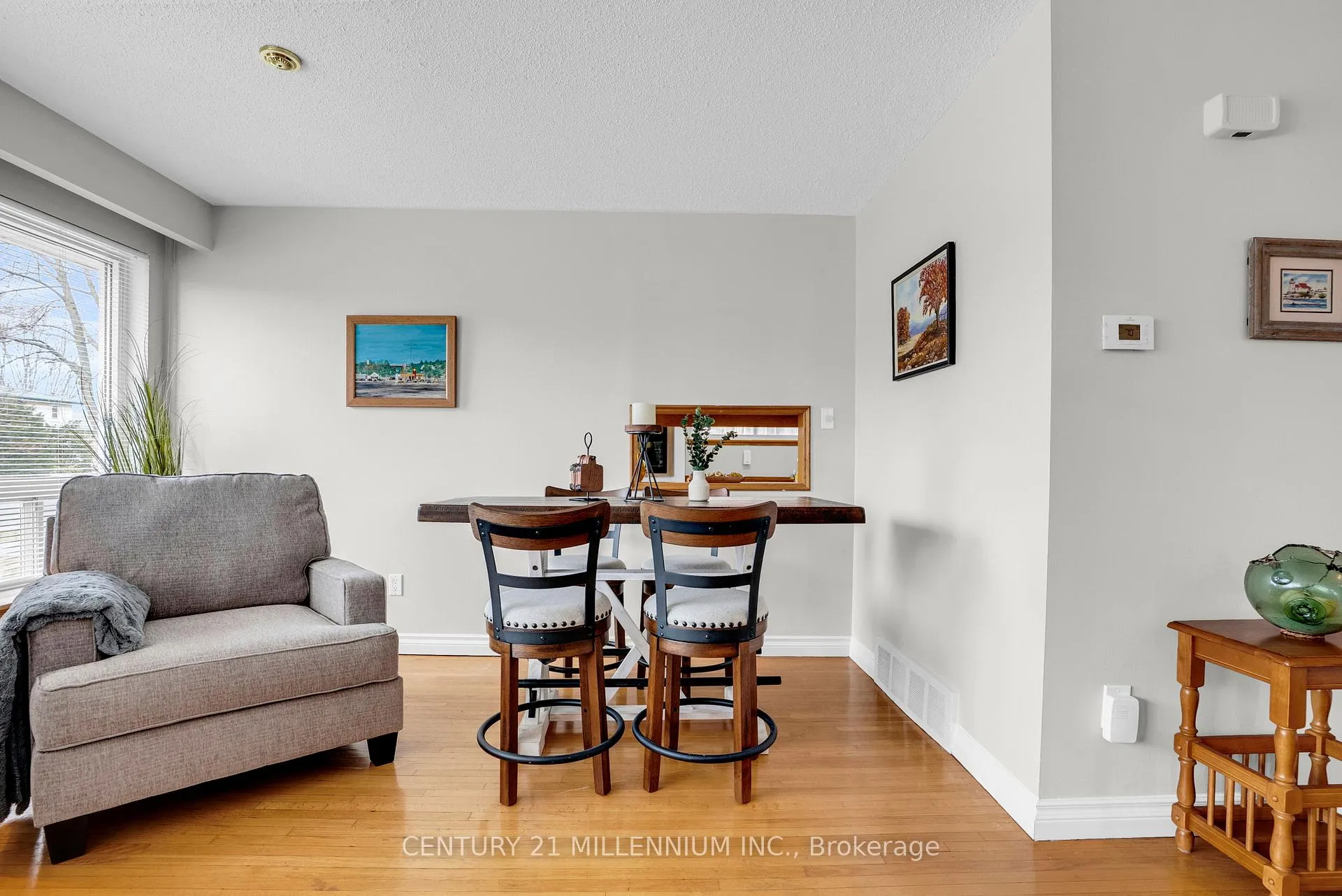 Photo 15 of 49 Harper Road, Brampton, Brampton East — HOMEH
