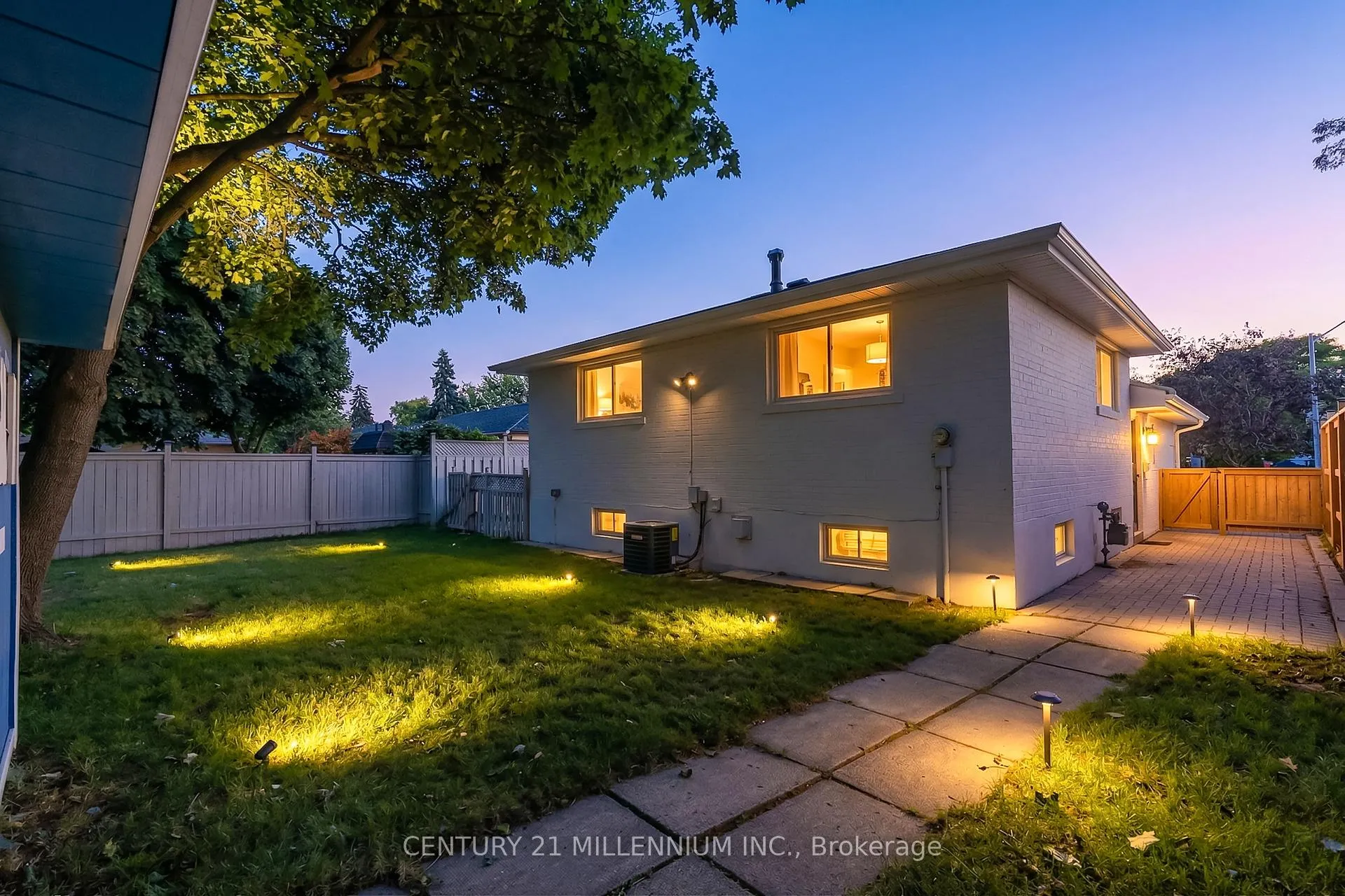 Photo 43 of 49 Harper Road, Brampton, Brampton East — HOMEH