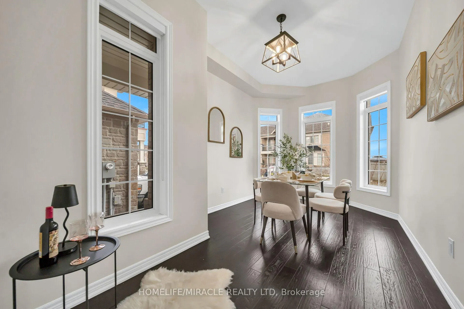 Photo 4 of 41 Hoxton Road, Brampton, Northwest Brampton — HOMEH