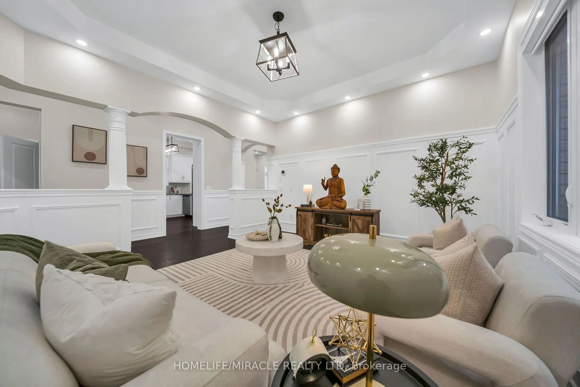Photo 9 of 41 Hoxton Road, Brampton, Northwest Brampton — HOMEH