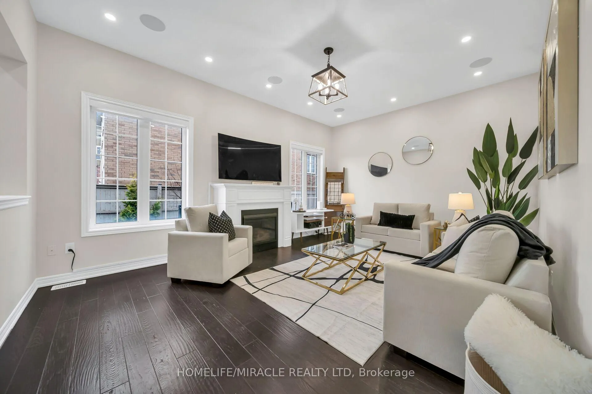 Photo 11 of 41 Hoxton Road, Brampton, Northwest Brampton — HOMEH