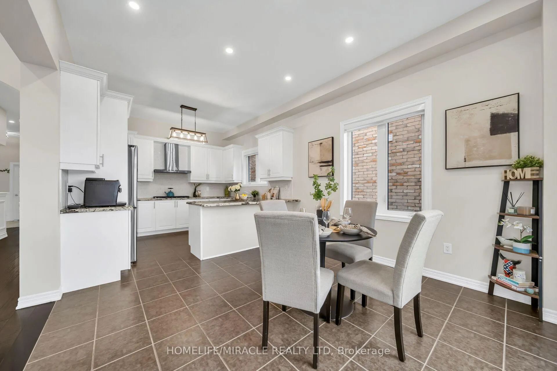 Photo 16 of 41 Hoxton Road, Brampton, Northwest Brampton — HOMEH