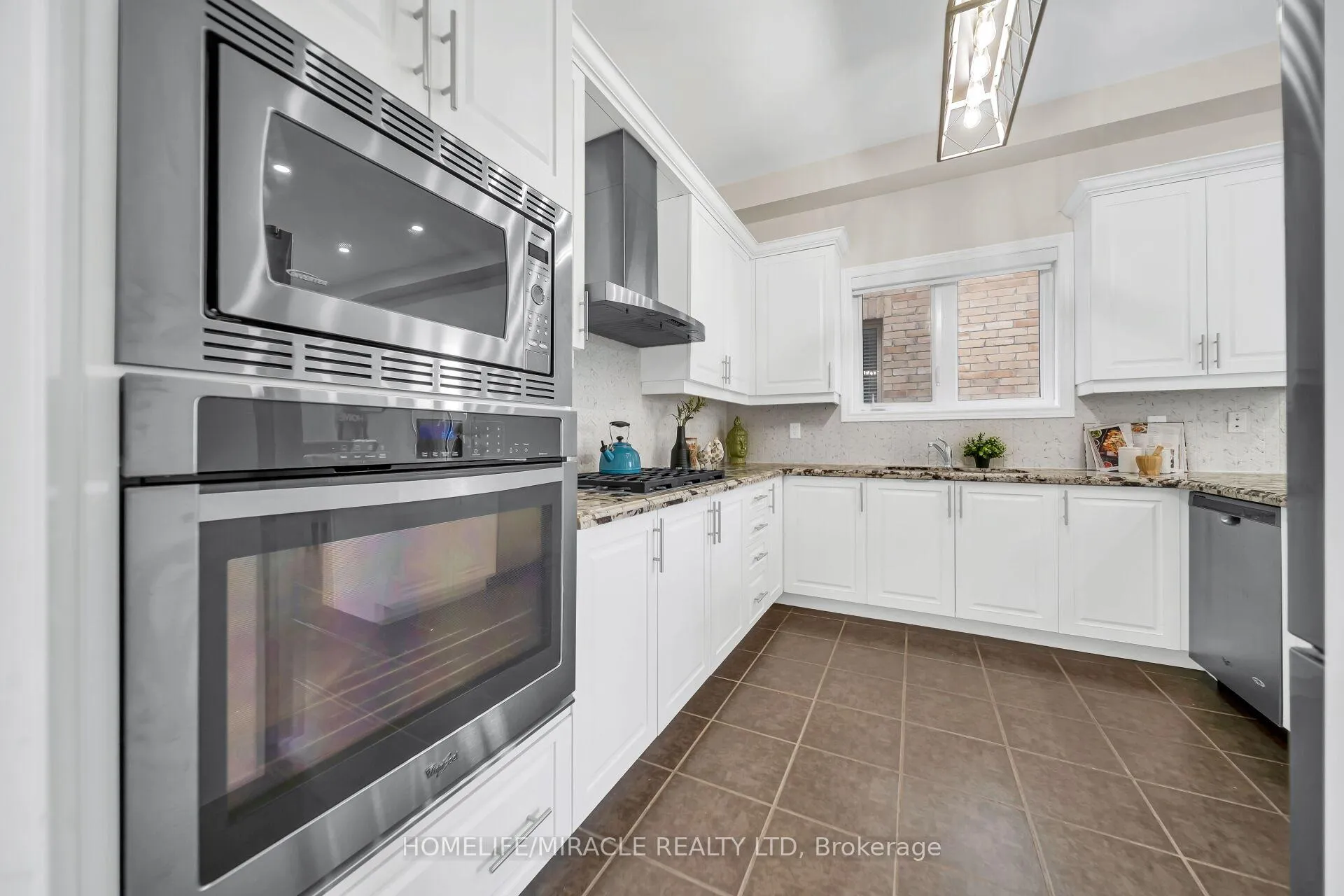 Photo 21 of 41 Hoxton Road, Brampton, Northwest Brampton — HOMEH