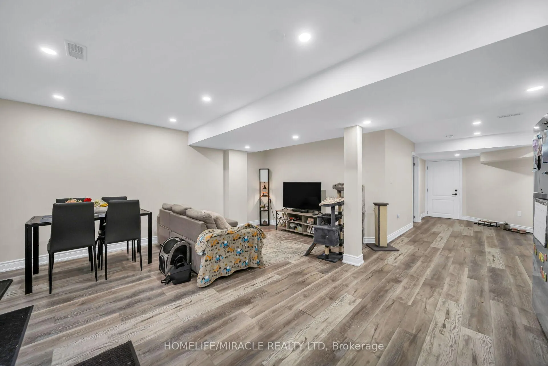Photo 43 of 41 Hoxton Road, Brampton, Northwest Brampton — HOMEH