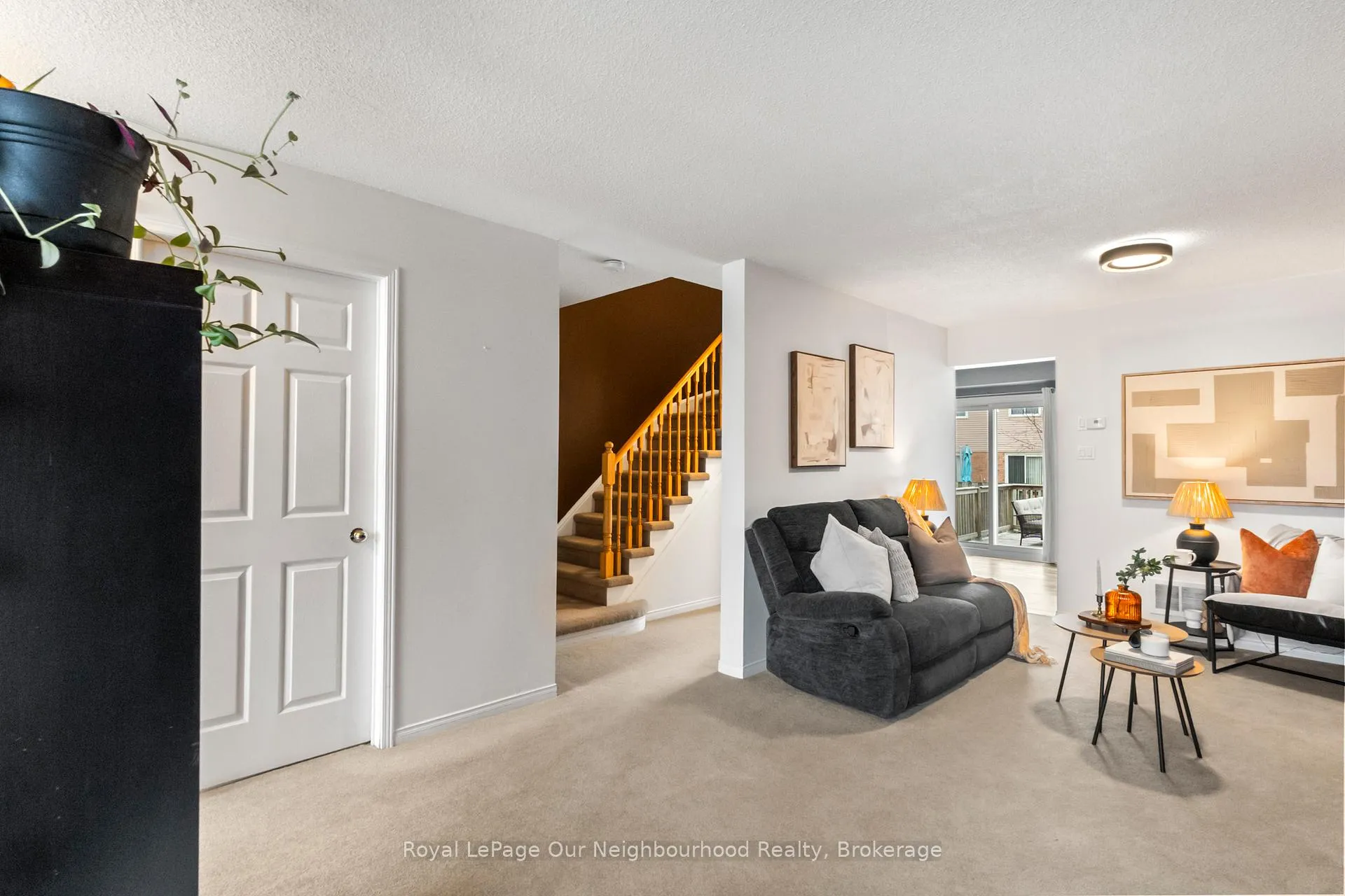 Photo 13 of 61 Fry Crescent, Clarington, Bowmanville — HOMEH