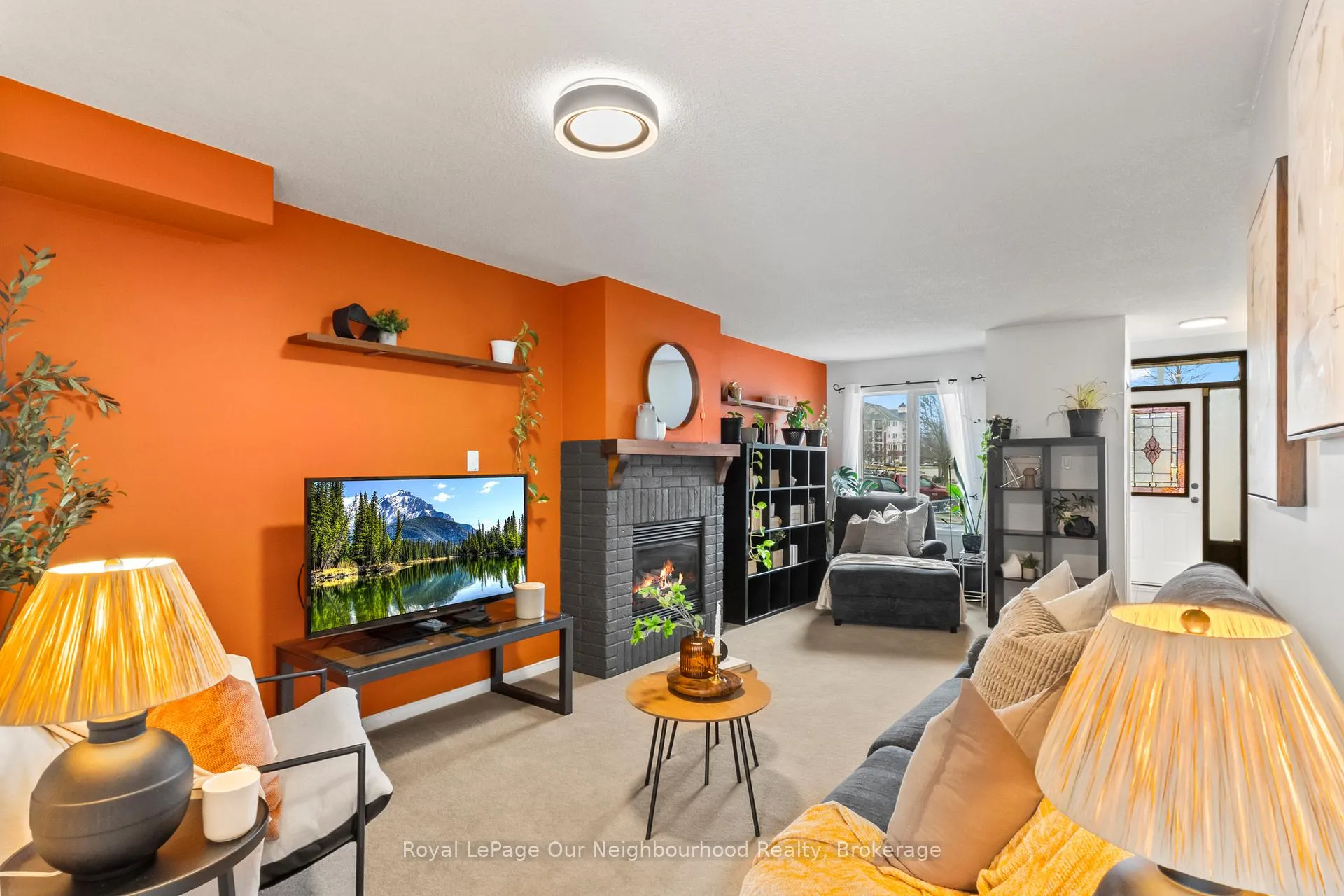 Photo 15 of 61 Fry Crescent, Clarington, Bowmanville — HOMEH