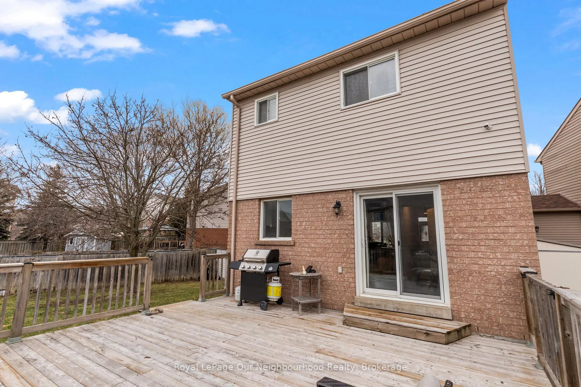 Photo 40 of 61 Fry Crescent, Clarington, Bowmanville — HOMEH