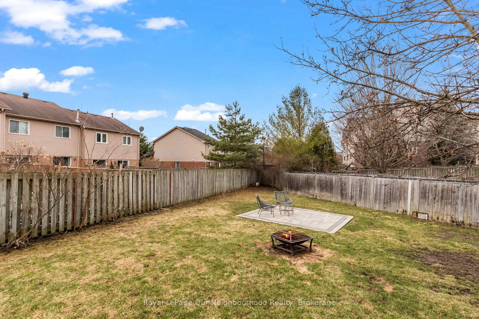 Photo 44 of 61 Fry Crescent, Clarington, Bowmanville — HOMEH