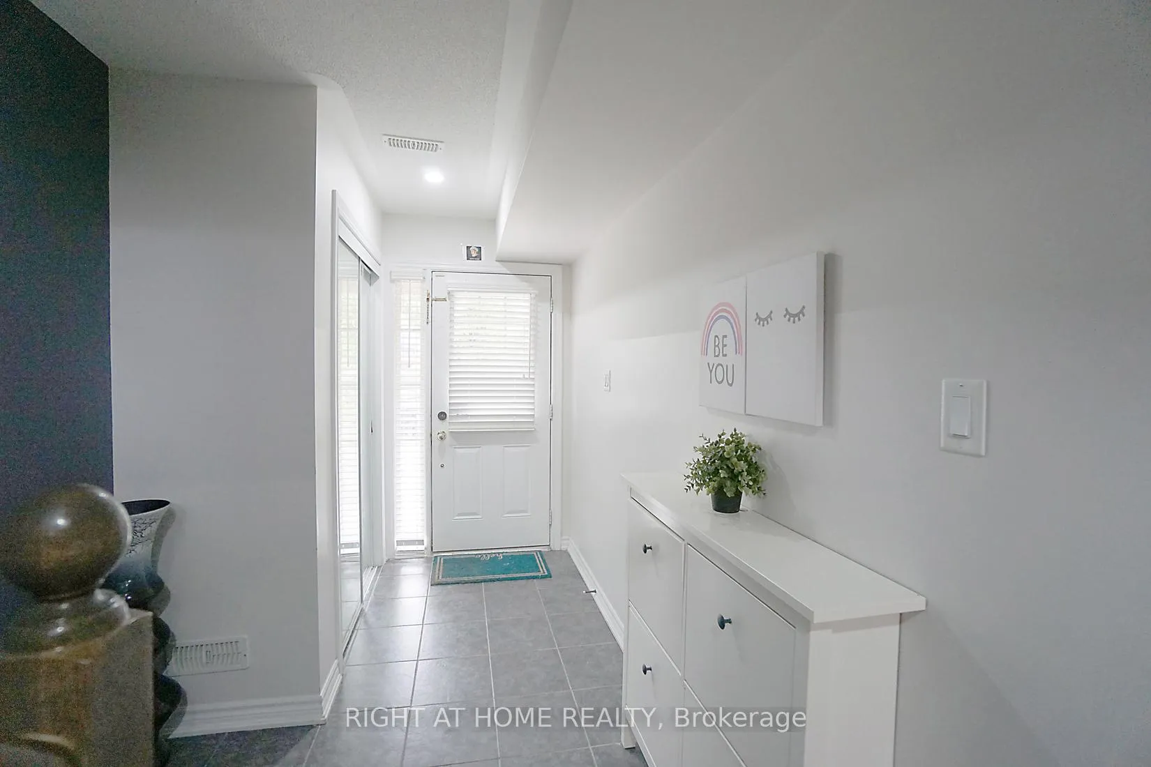 Photo 3 of 15 Magdalene Crescent, Brampton, Heart Lake — HOMEH