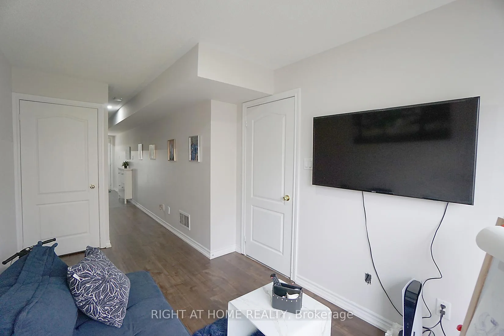 Photo 6 of 15 Magdalene Crescent, Brampton, Heart Lake — HOMEH