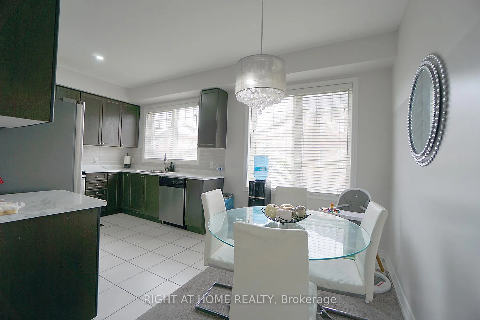Photo 13 of 15 Magdalene Crescent, Brampton, Heart Lake — HOMEH