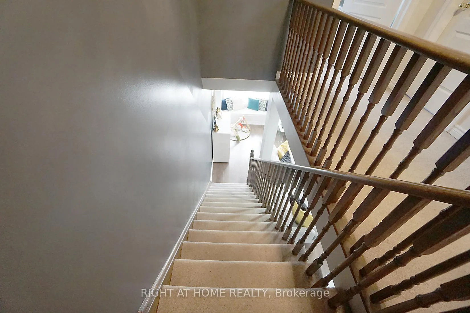 Photo 20 of 15 Magdalene Crescent, Brampton, Heart Lake — HOMEH