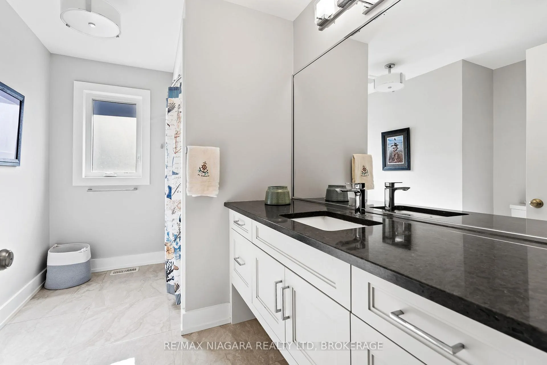 Photo 2 of 30 Renfield Street, Port Colborne, Sugarloaf — HOMEH
