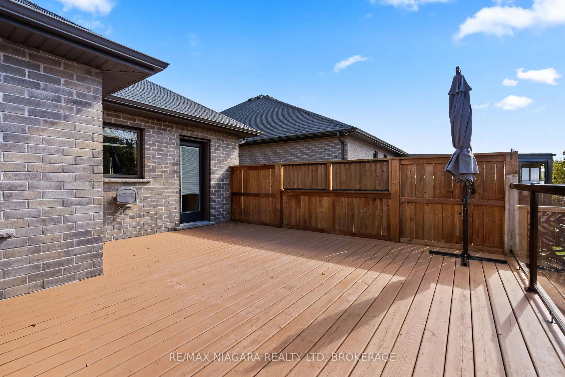 Photo 17 of 30 Renfield Street, Port Colborne, Sugarloaf — HOMEH