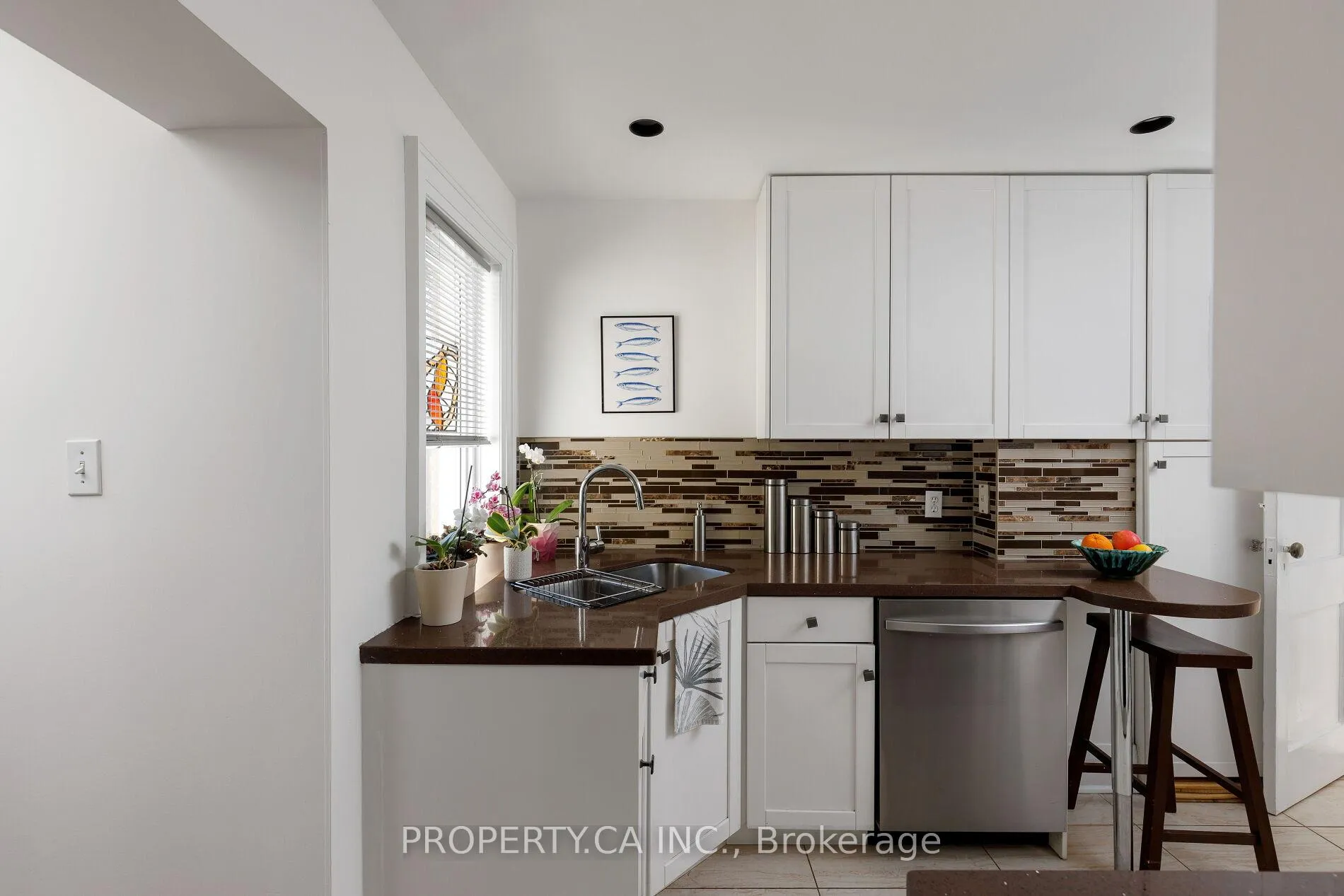 Photo 15 of 313 Monarch Park Avenue, Toronto, Danforth Village-East York — HOMEH