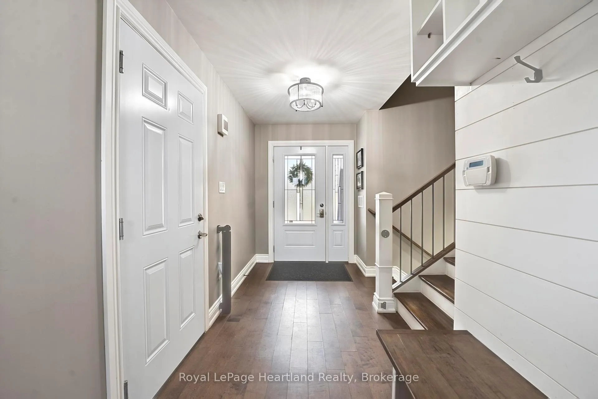 Photo 3 of 20 Crawford Street, North Huron, East Wawanosh — HOMEH
