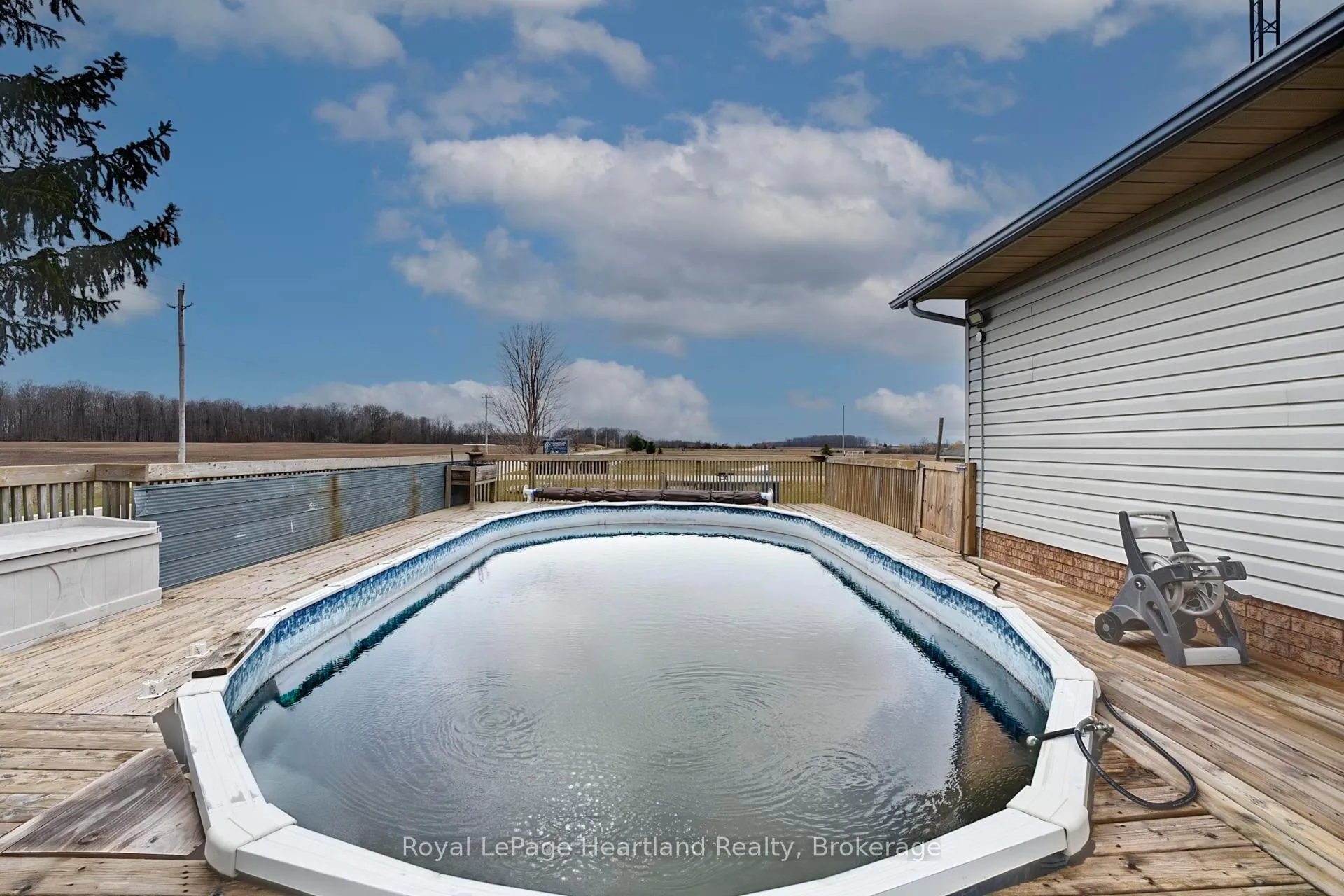 Photo 29 of 20 Crawford Street, North Huron, East Wawanosh — HOMEH