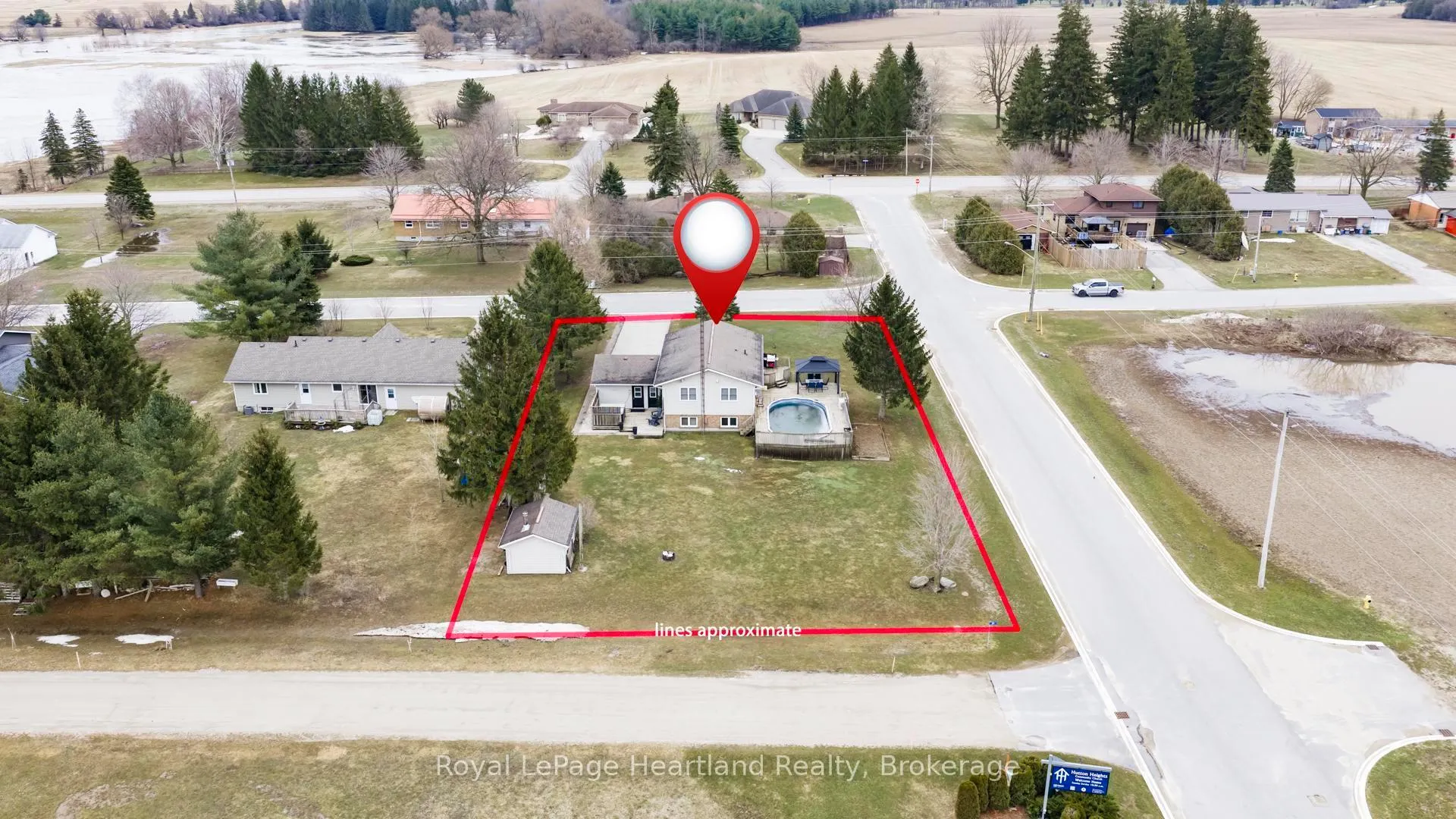 Photo 39 of 20 Crawford Street, North Huron, East Wawanosh — HOMEH