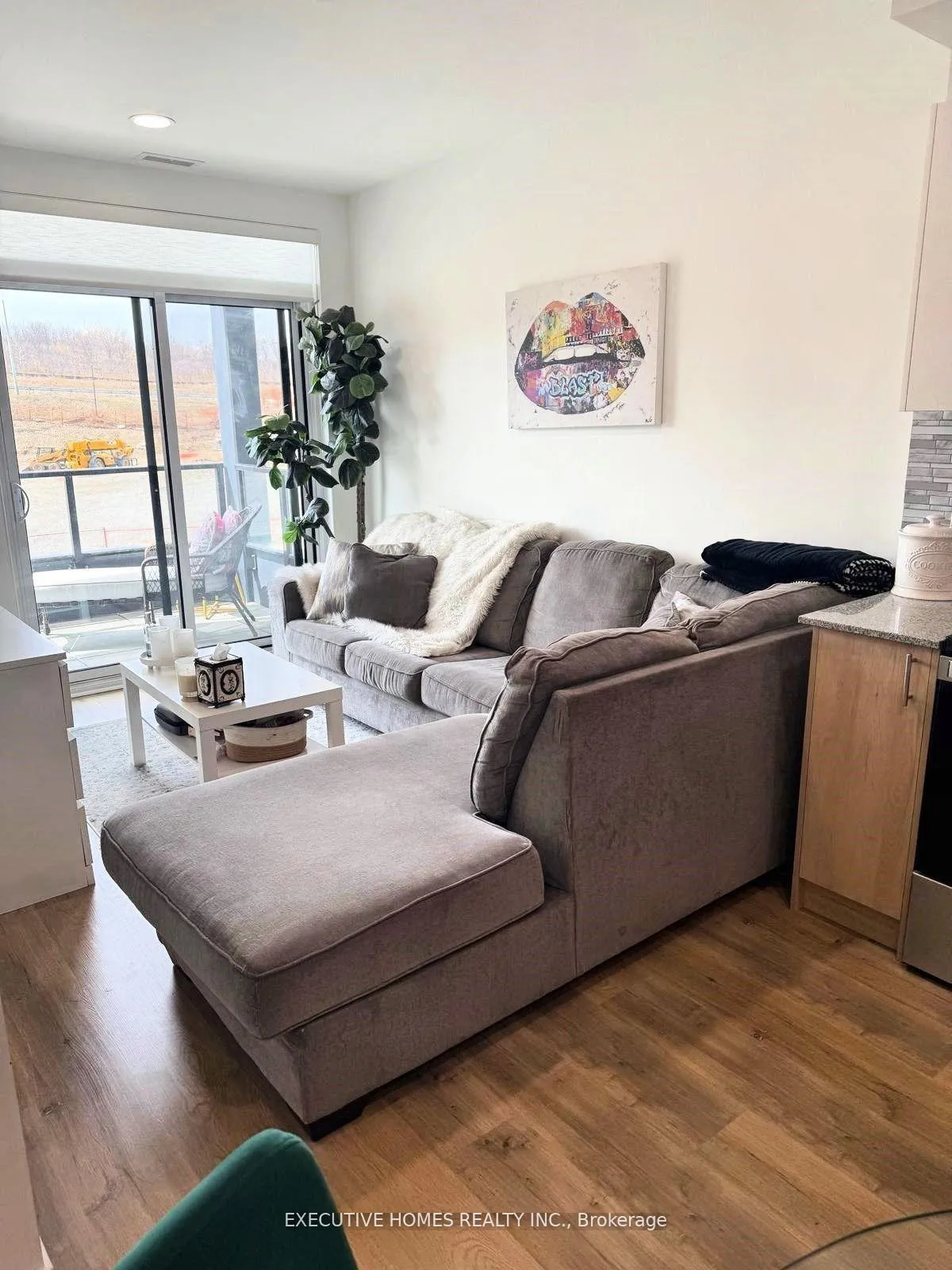 Photo 4 of Unit 209, 181 Elmira Road, Guelph, Willow West/Sugarbush/West Acres — HOMEH