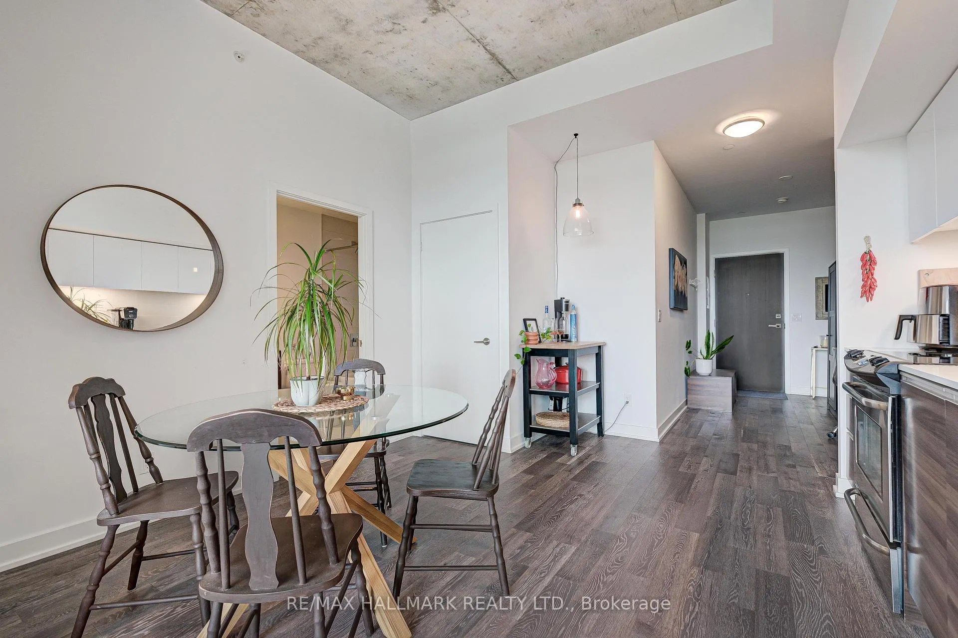 Photo 4 of Unit 813, 1238 Dundas Street E, Toronto, South Riverdale — HOMEH