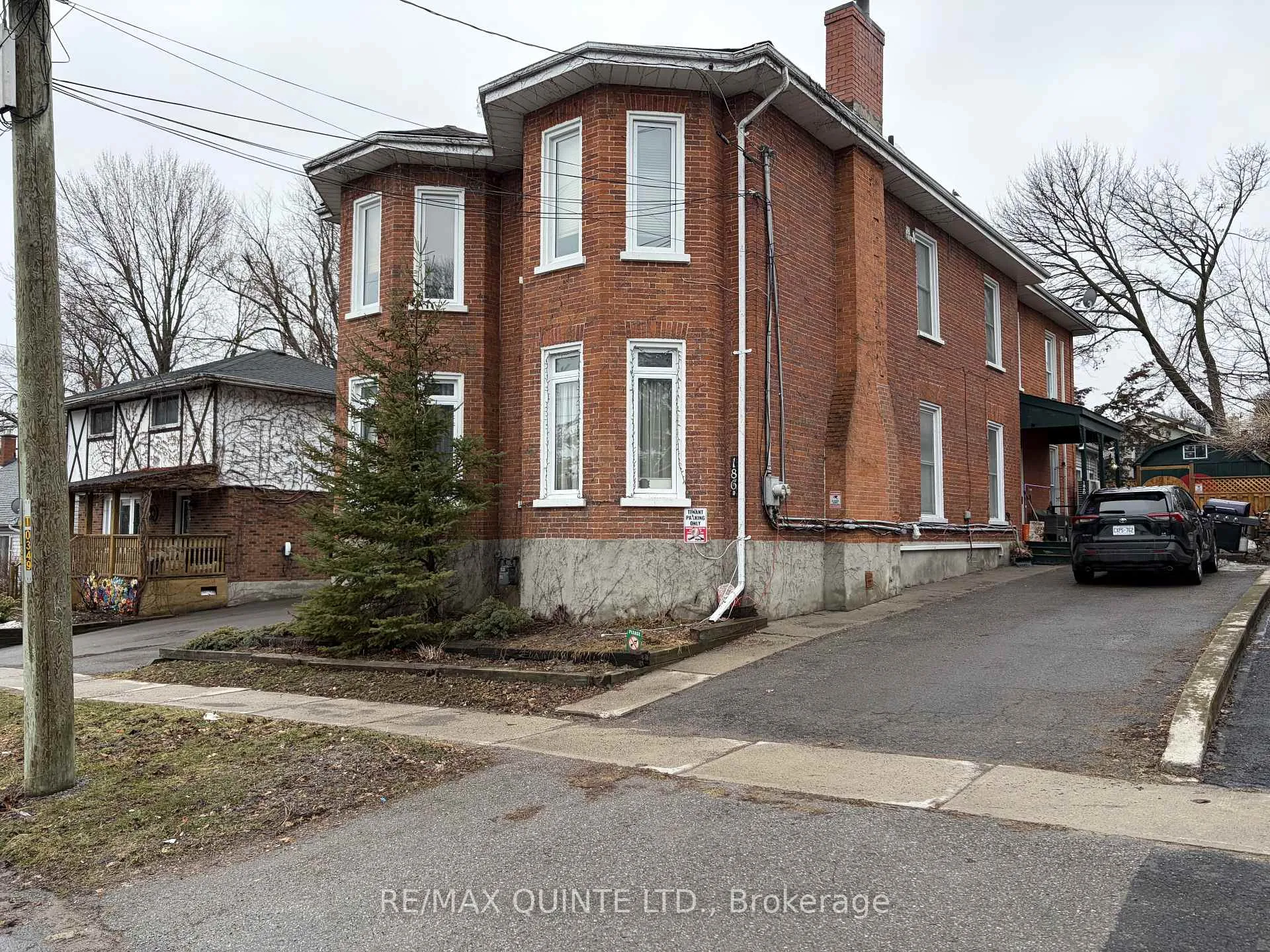 Photo 2 of Unit B, 186 Albert Street, Belleville, Belleville Ward — HOMEH