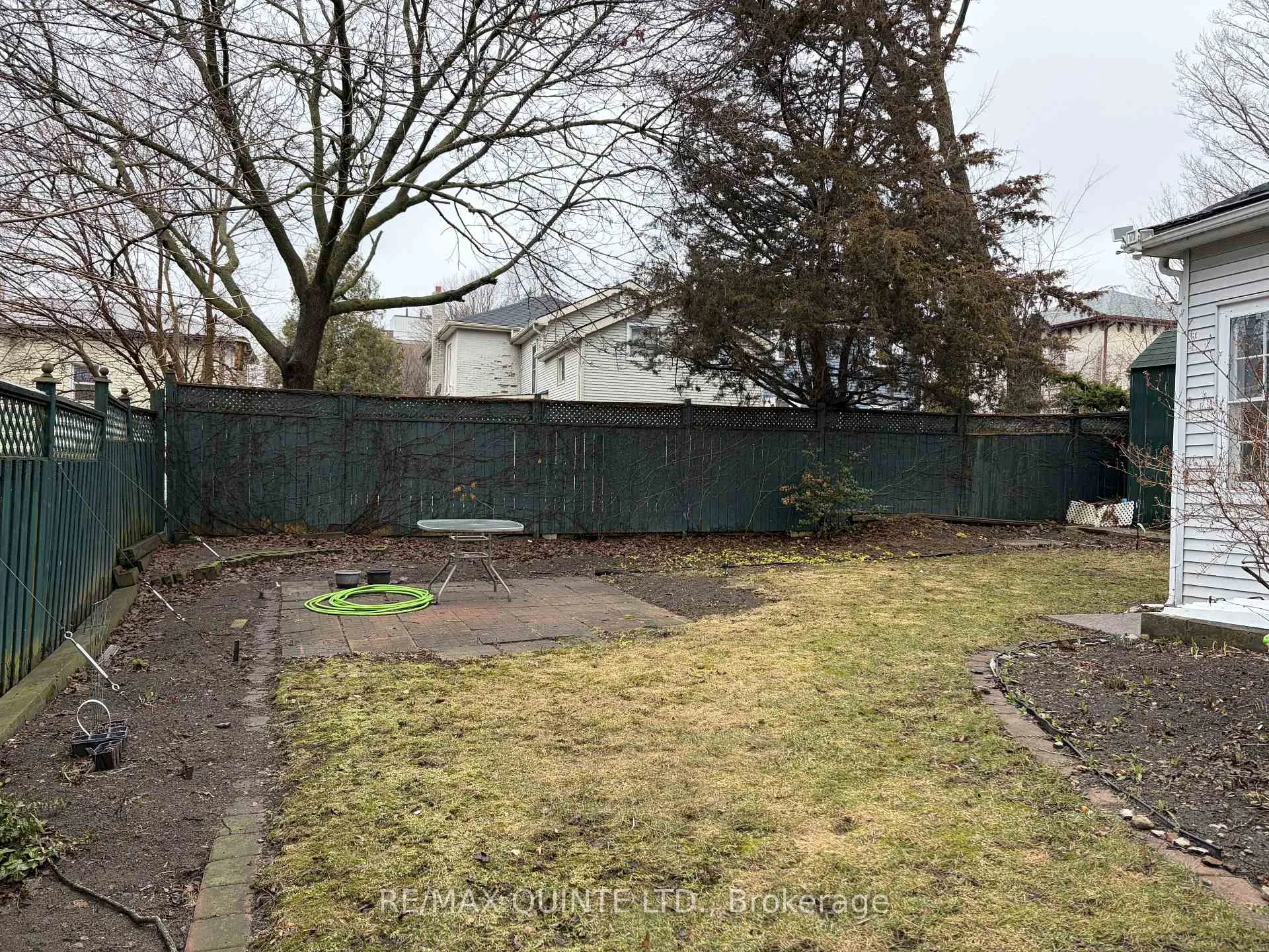 Photo 5 of Unit B, 186 Albert Street, Belleville, Belleville Ward — HOMEH