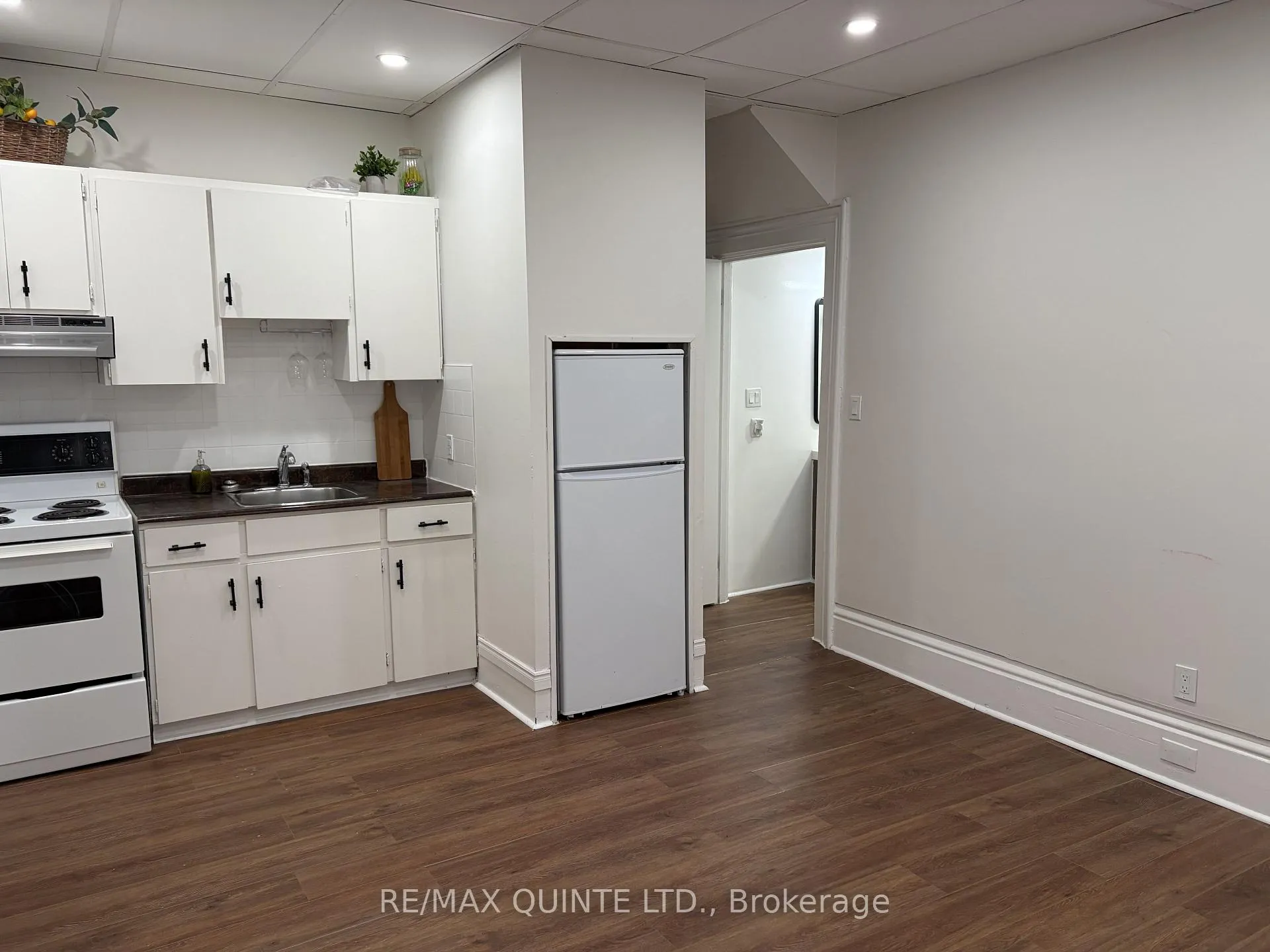 Photo 9 of Unit B, 186 Albert Street, Belleville, Belleville Ward — HOMEH