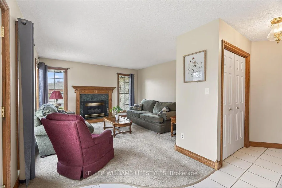 Photo 10 of 20 Treadwell Street, Aylmer — HOMEH