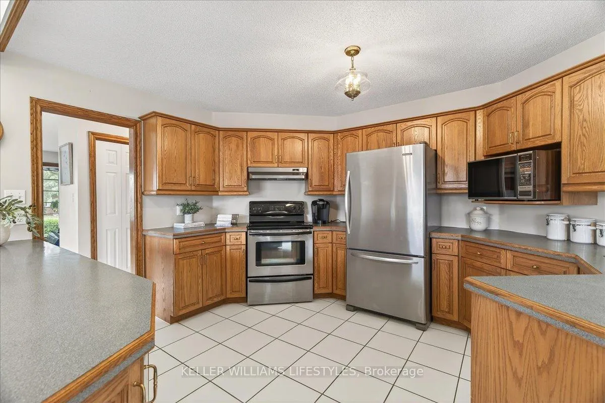 Photo 14 of 20 Treadwell Street, Aylmer — HOMEH