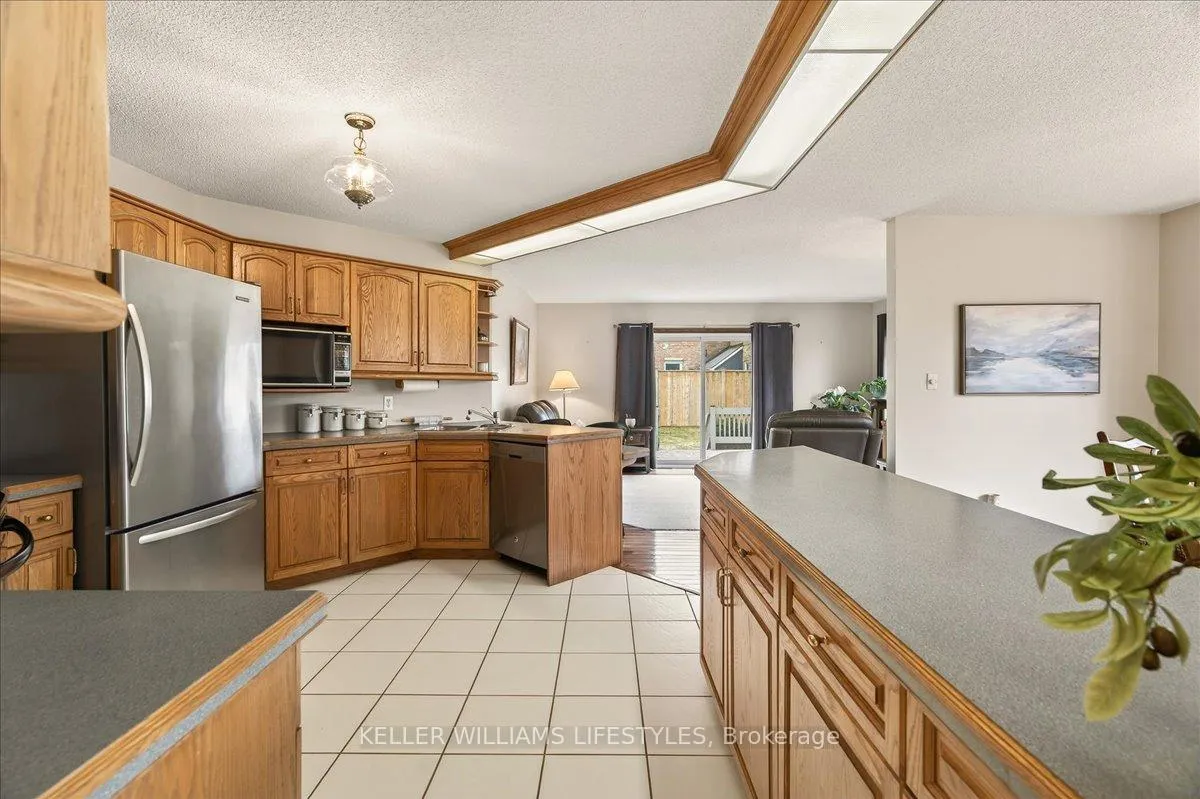 Photo 15 of 20 Treadwell Street, Aylmer — HOMEH
