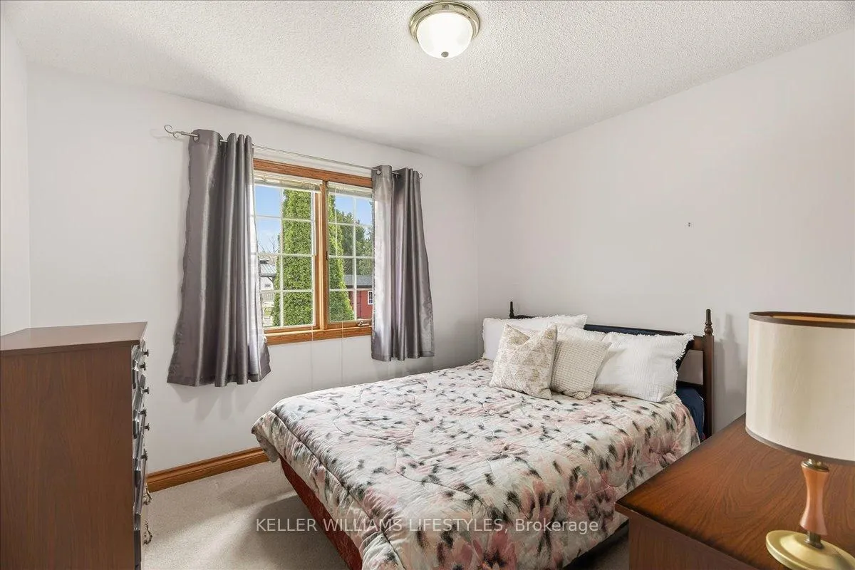 Photo 23 of 20 Treadwell Street, Aylmer — HOMEH