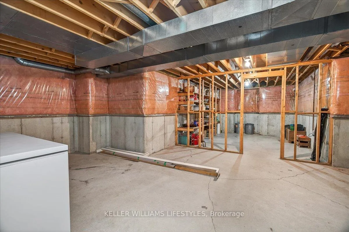 Photo 33 of 20 Treadwell Street, Aylmer — HOMEH