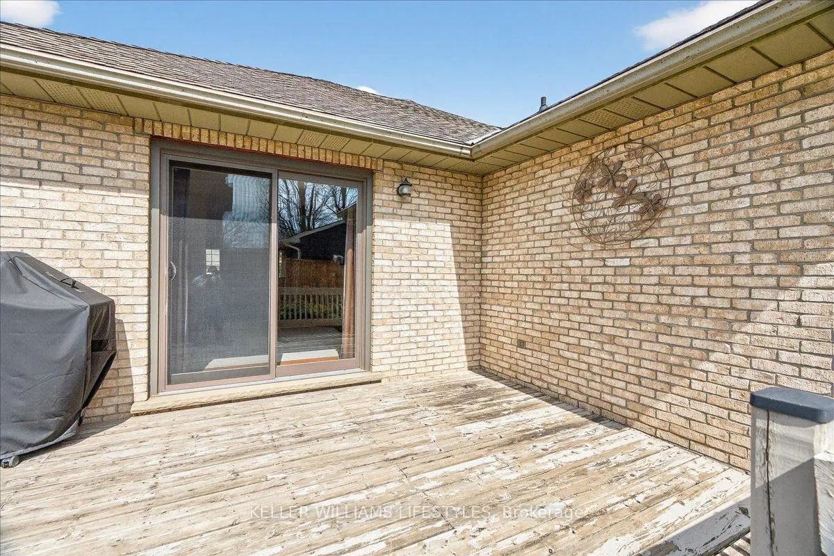 Photo 39 of 20 Treadwell Street, Aylmer — HOMEH
