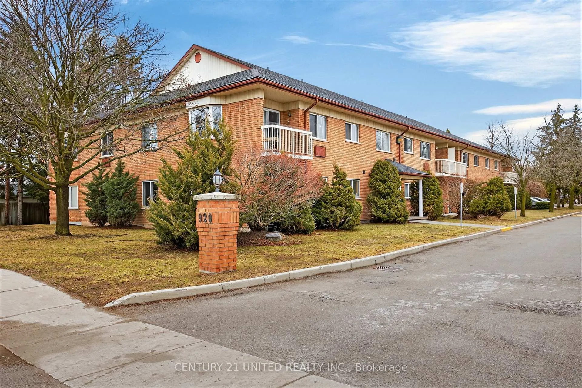 Photo 1 of Unit 206, 920 Ford Street, Peterborough, Otonabee Ward 1 — HOMEH
