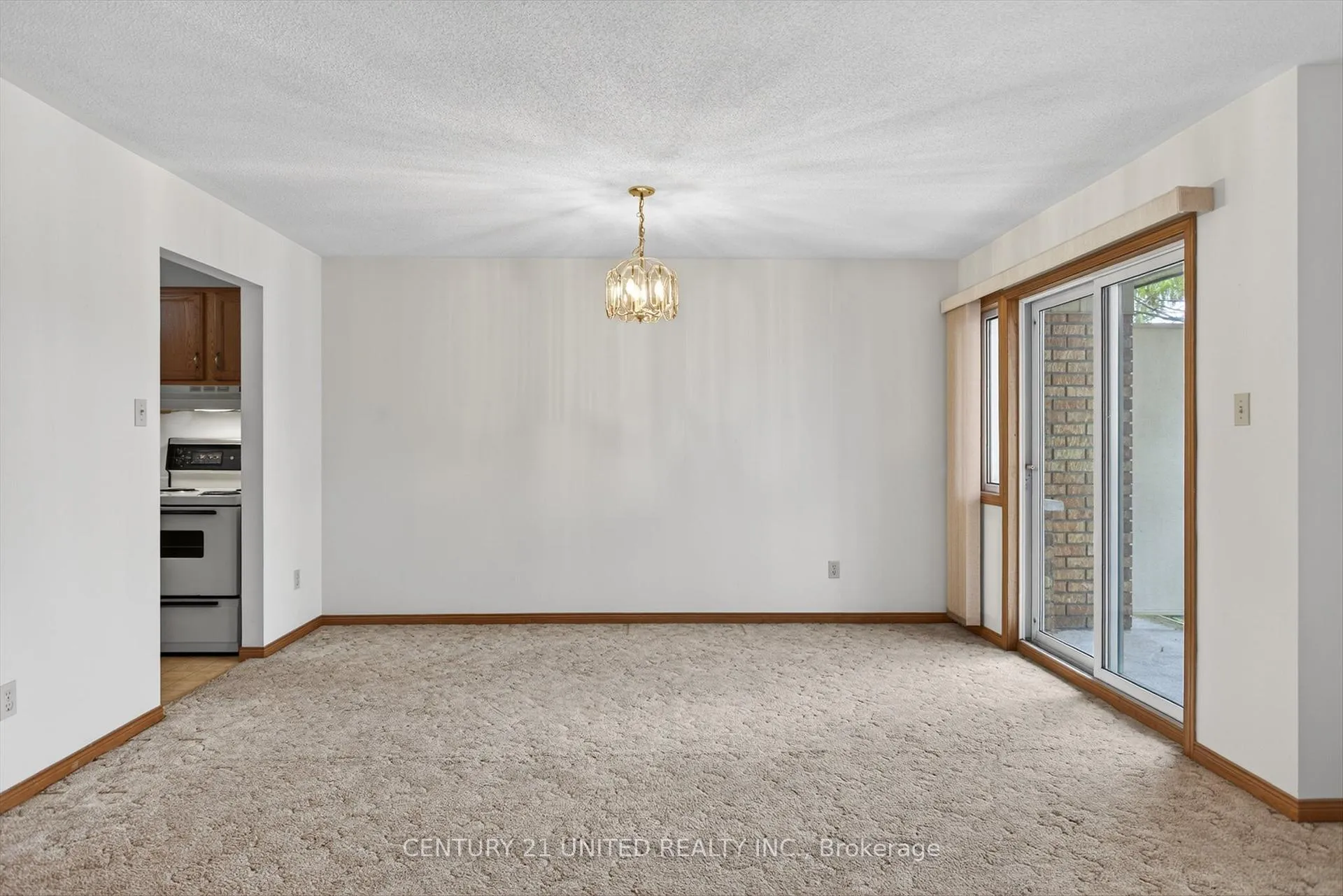 Photo 11 of Unit 206, 920 Ford Street, Peterborough, Otonabee Ward 1 — HOMEH
