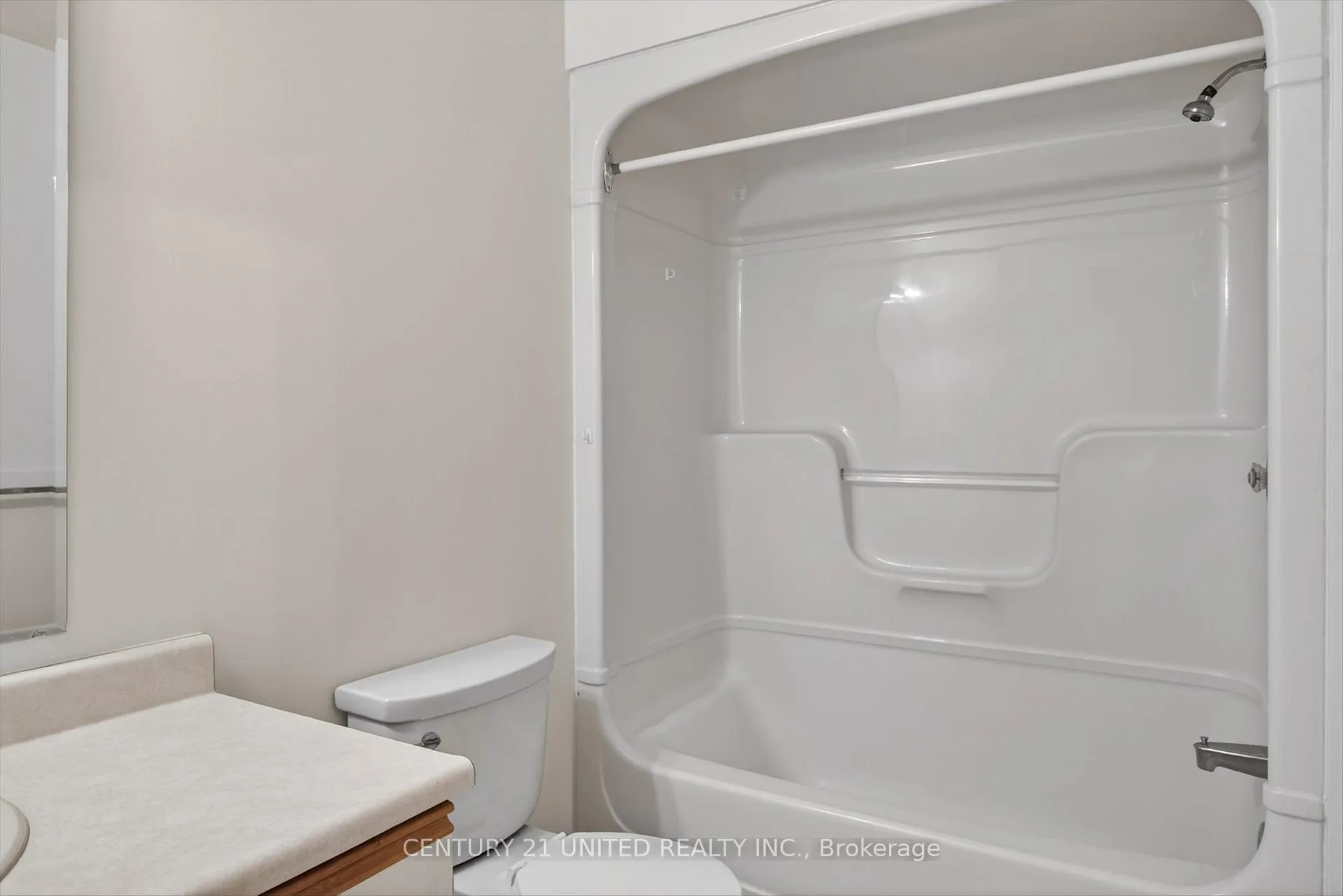 Photo 22 of Unit 206, 920 Ford Street, Peterborough, Otonabee Ward 1 — HOMEH