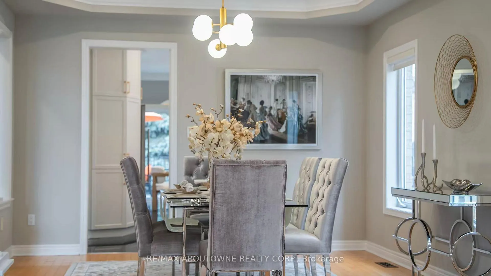 Photo 10 of 22 Siderno Crescent, Vaughan, East Woodbridge — HOMEH