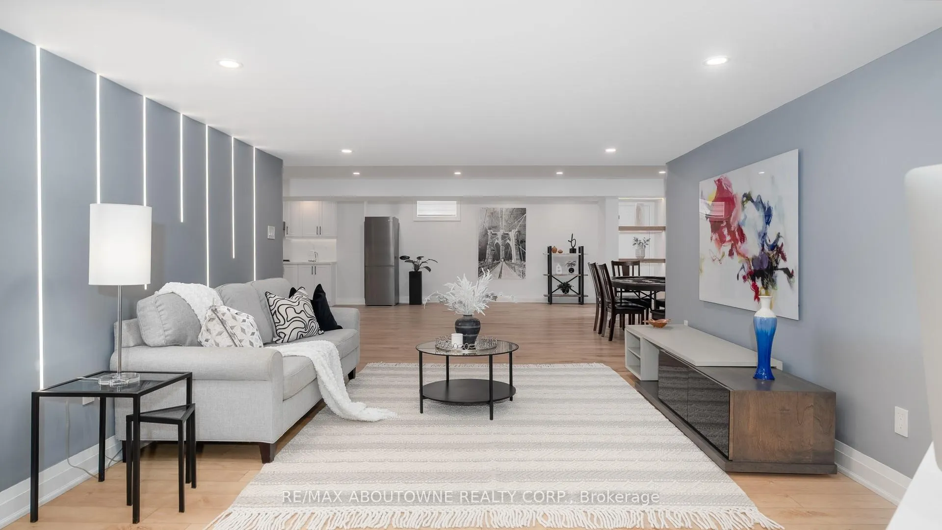 Photo 35 of 22 Siderno Crescent, Vaughan, East Woodbridge — HOMEH