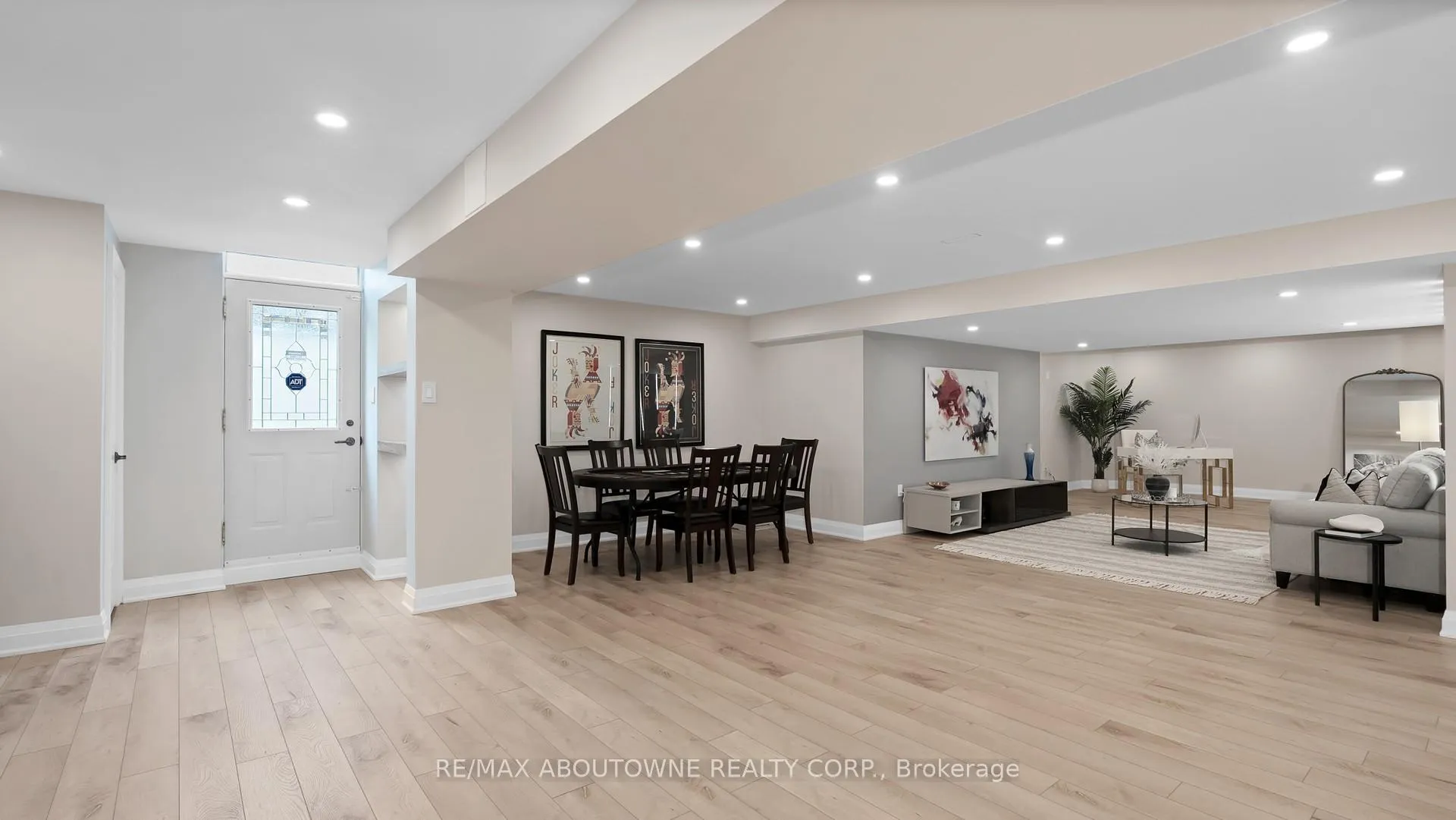 Photo 37 of 22 Siderno Crescent, Vaughan, East Woodbridge — HOMEH