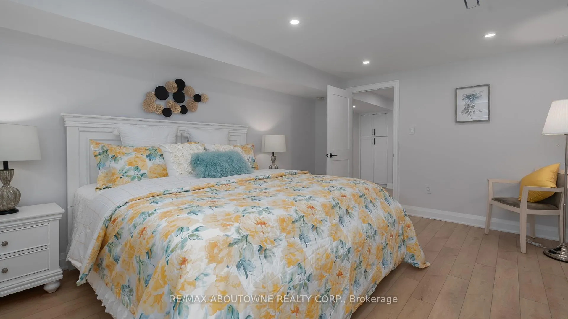 Photo 39 of 22 Siderno Crescent, Vaughan, East Woodbridge — HOMEH
